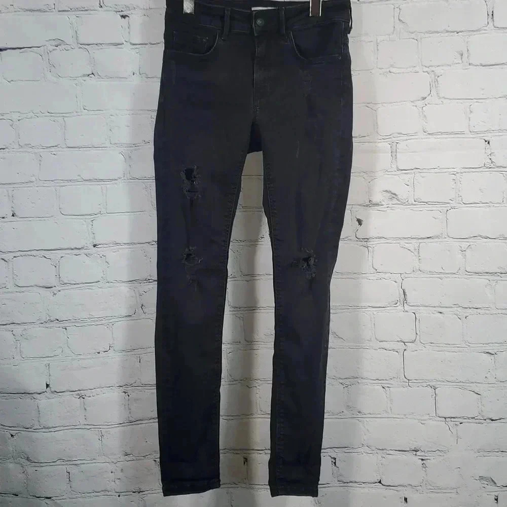 ZARA Woman Premium Denium Collection Distressed Size 4 Made in Turkey